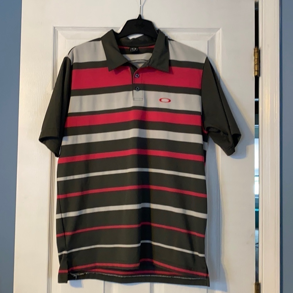 Oakley men’s polo; size large